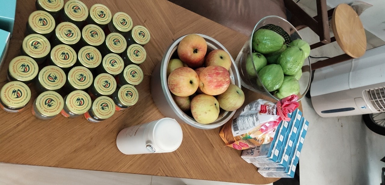 mac covid-19 sau khi tiem vaccine anh 1