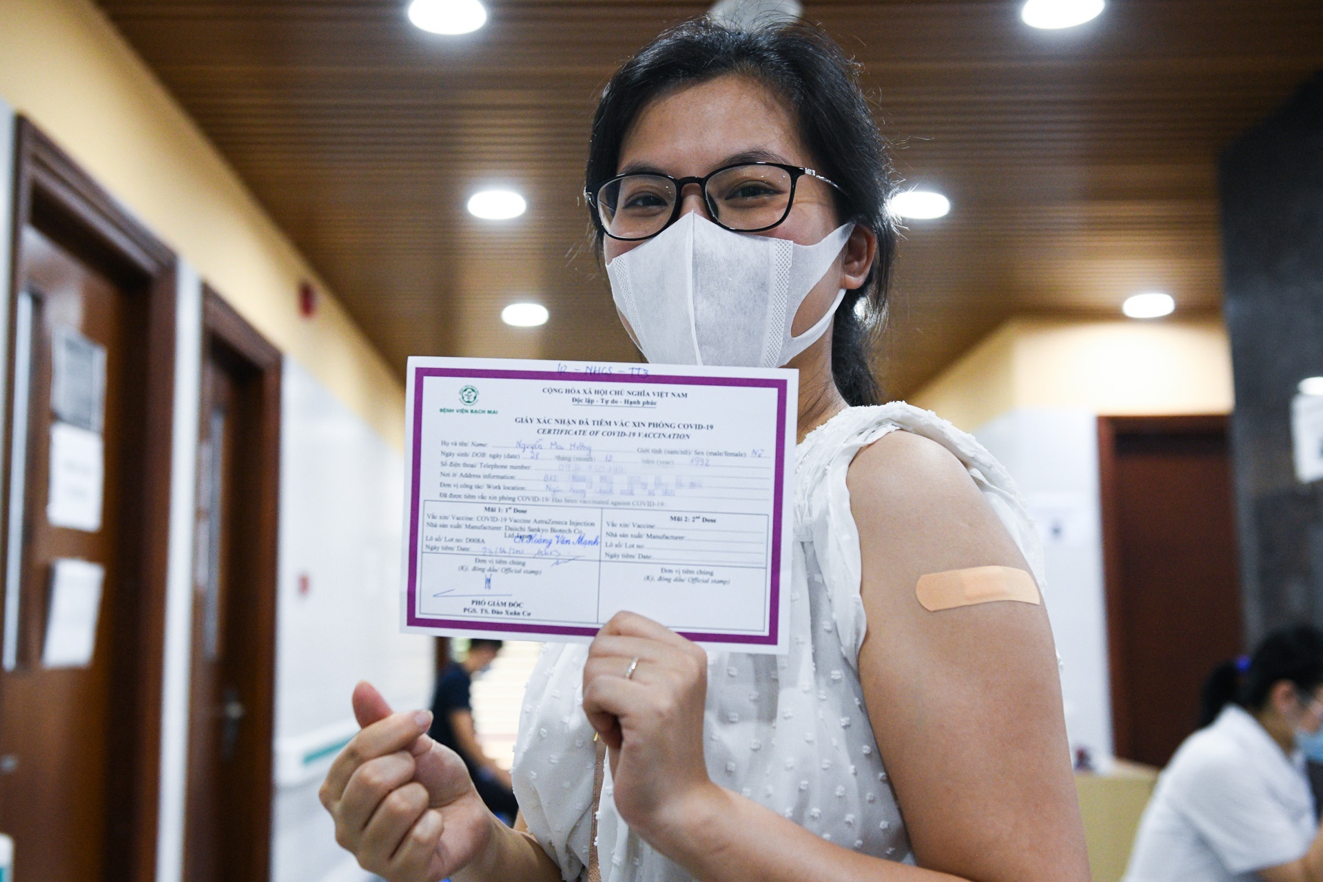 Bo Y te: Phan anh tiem chung vaccine Covid-19 duoc xu ly trong 48 gio hinh anh