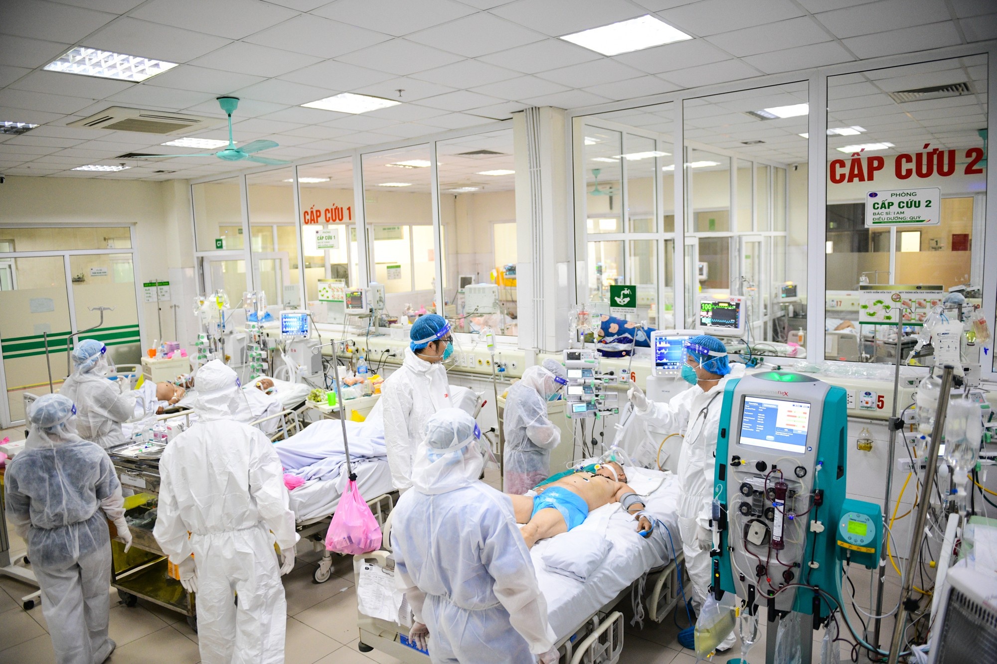 benh nhan covid-19 tron vien anh 1