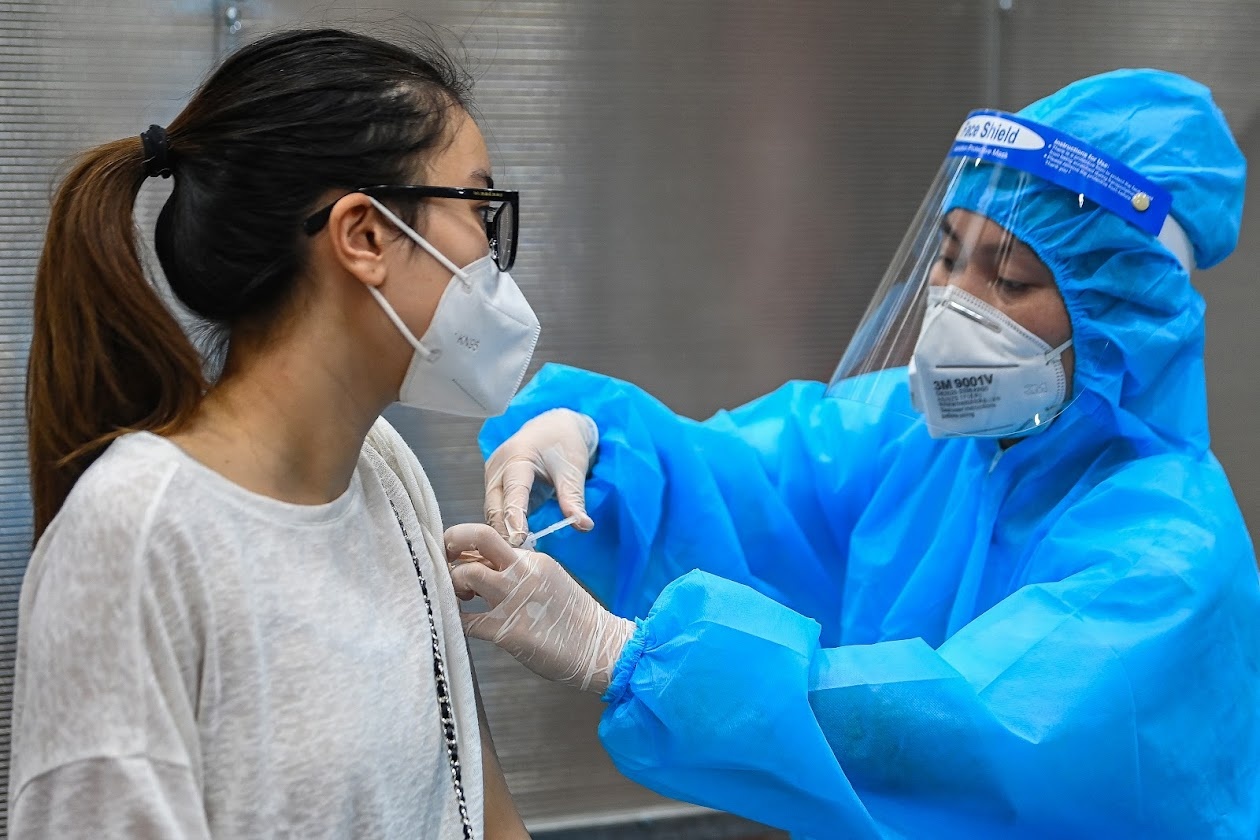 Ha Noi da tiem hon 200.000 mui 3 vaccine Covid-19 hinh anh