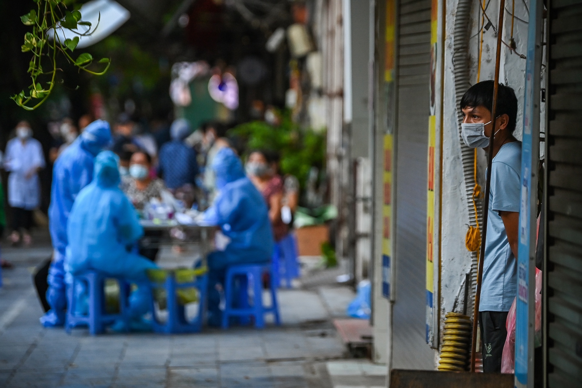 Hon 40.000 F0 dang duoc dieu tri tai nha o Ha Noi hinh anh