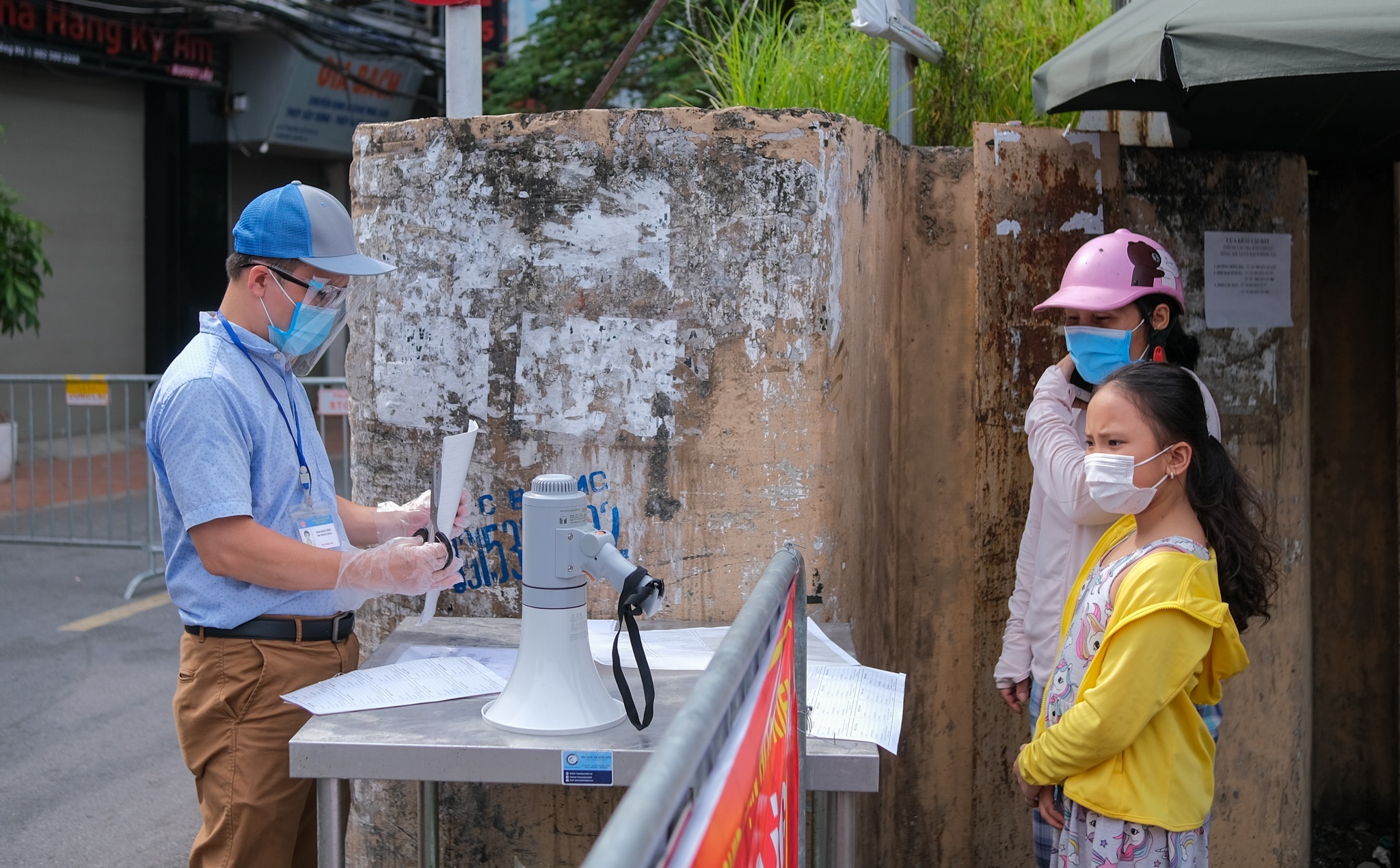 Ha Noi co them 2.907 F0, 31 nguoi tu vong hinh anh