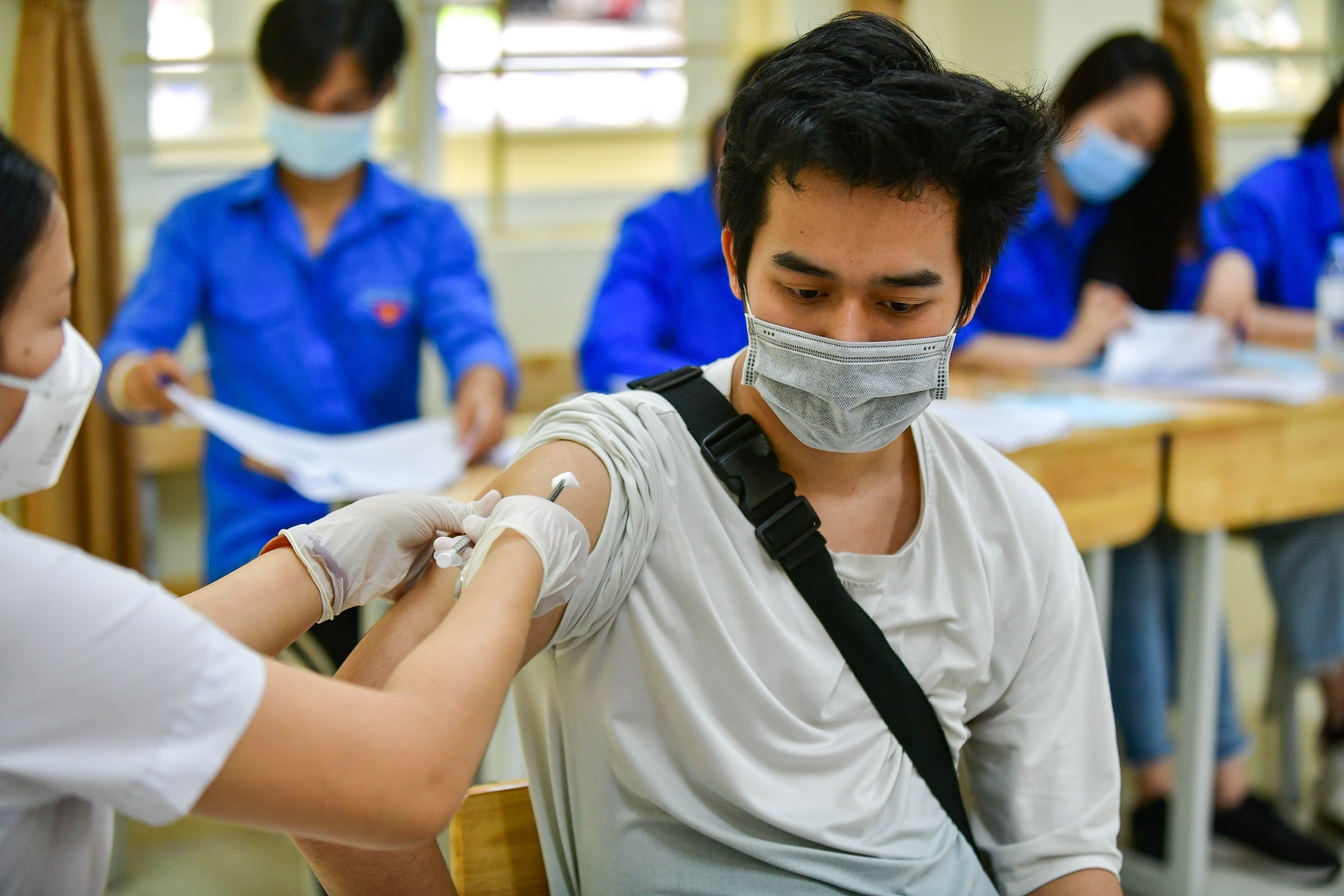 Ha Noi da tiem gan 2 trieu mui 3 vaccine Covid-19 hinh anh