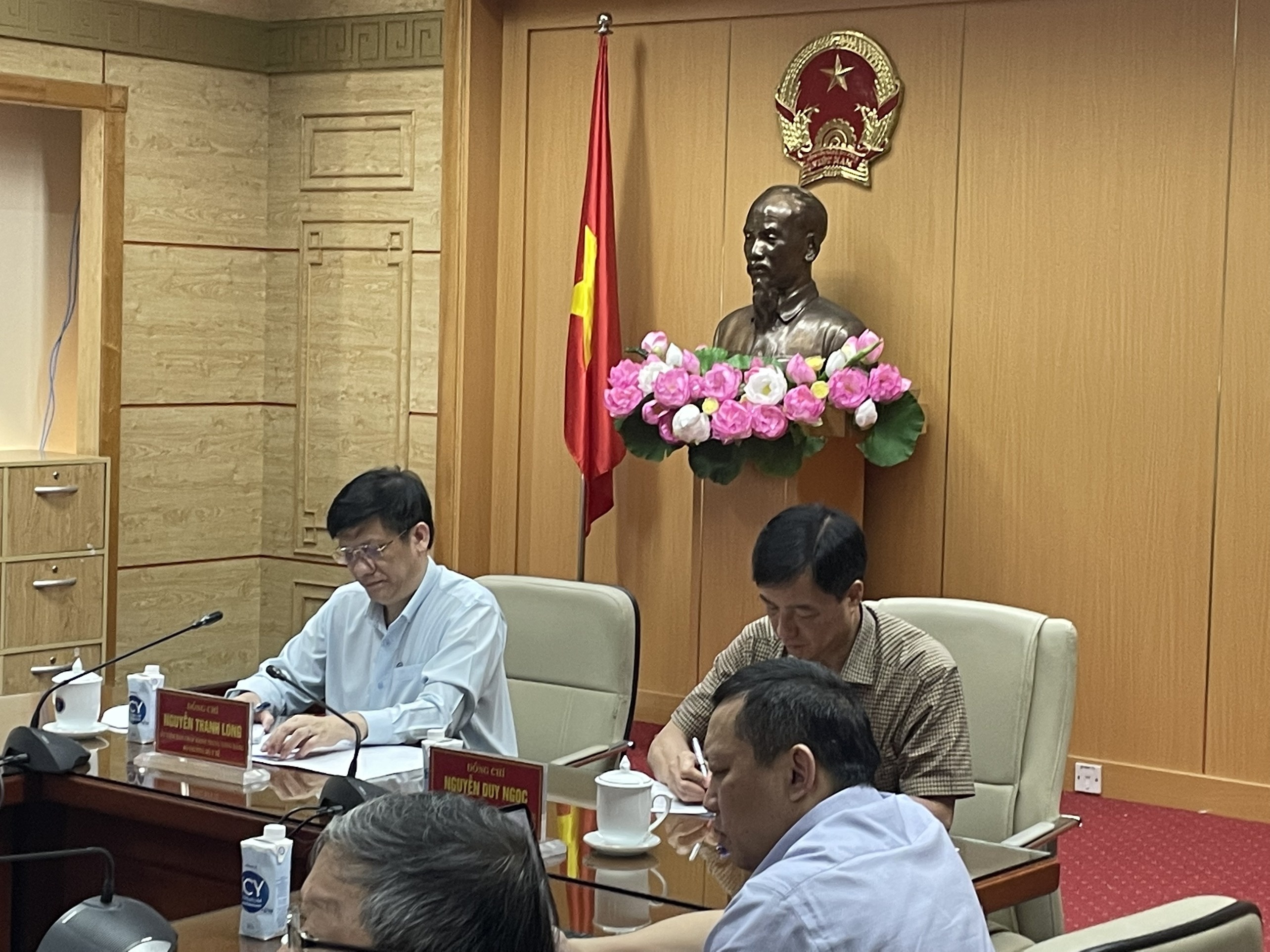 cập nhật dữ liệu tiêm chủng vaccine Covid-19. ảnh 1 cap nhat du lieu tiem chung vaccine Covid-19. anh 1