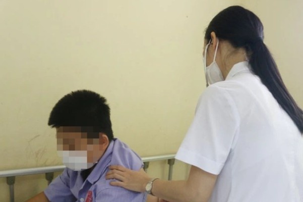 trẻ đuối nước khi tập bơi ảnh 1 tre duoi nuoc khi tap boi anh 1