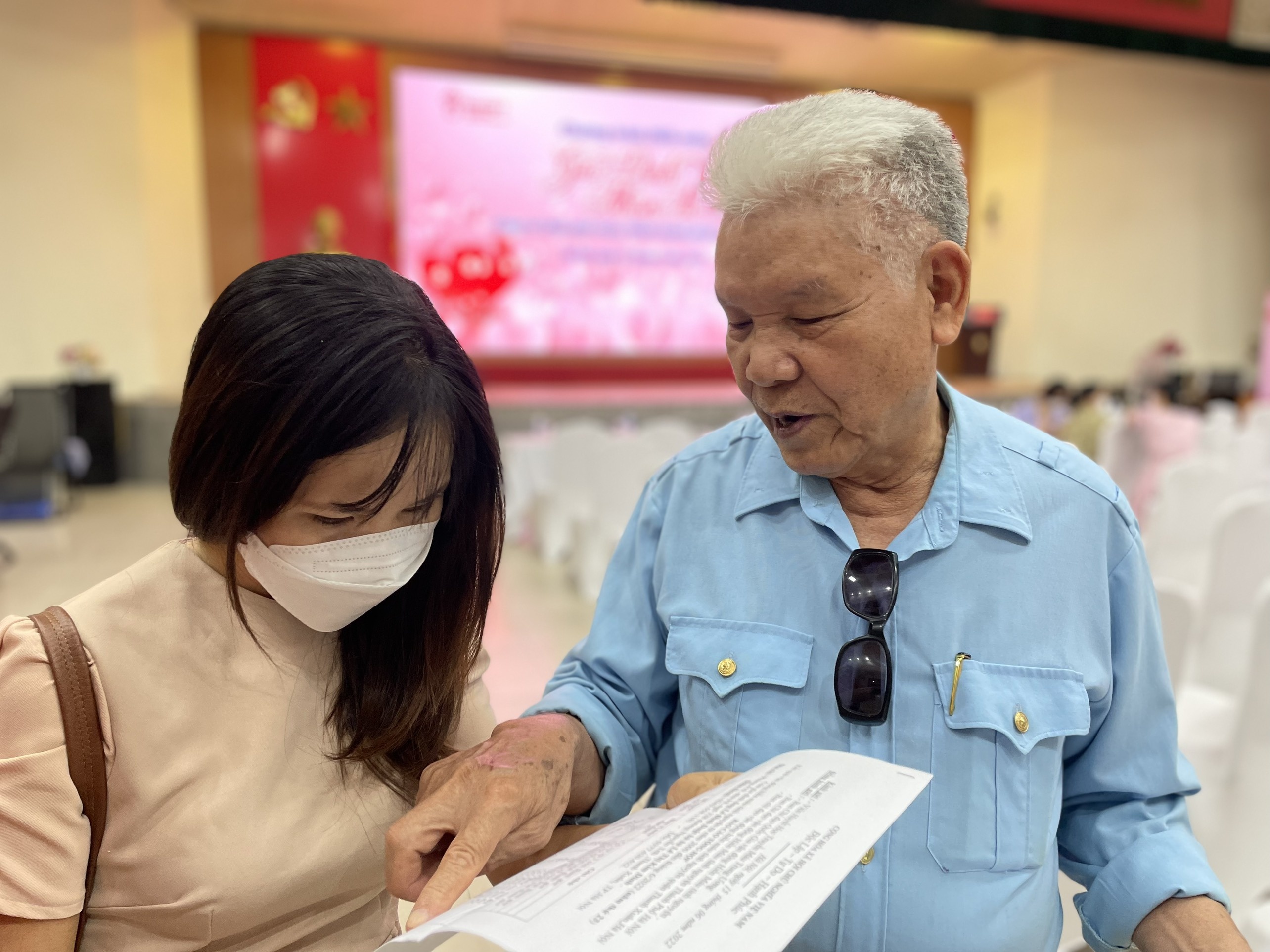 gia đình hiến máu ảnh 4 gia dinh hien mau anh 4