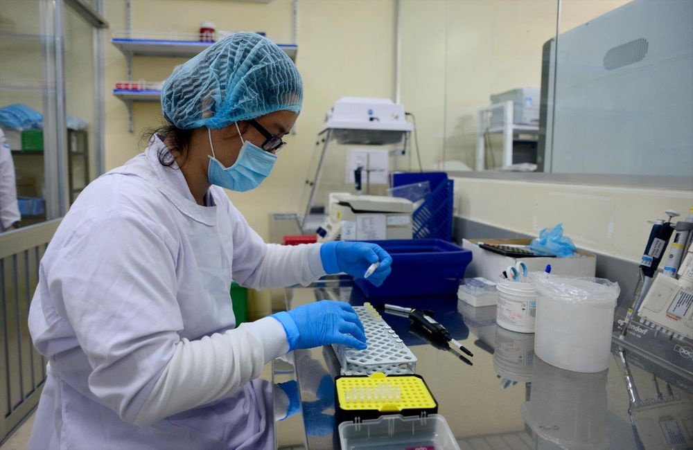 Chuyen gia chi nguyen nhan chinh lay lan benh dau mua khi hinh anh