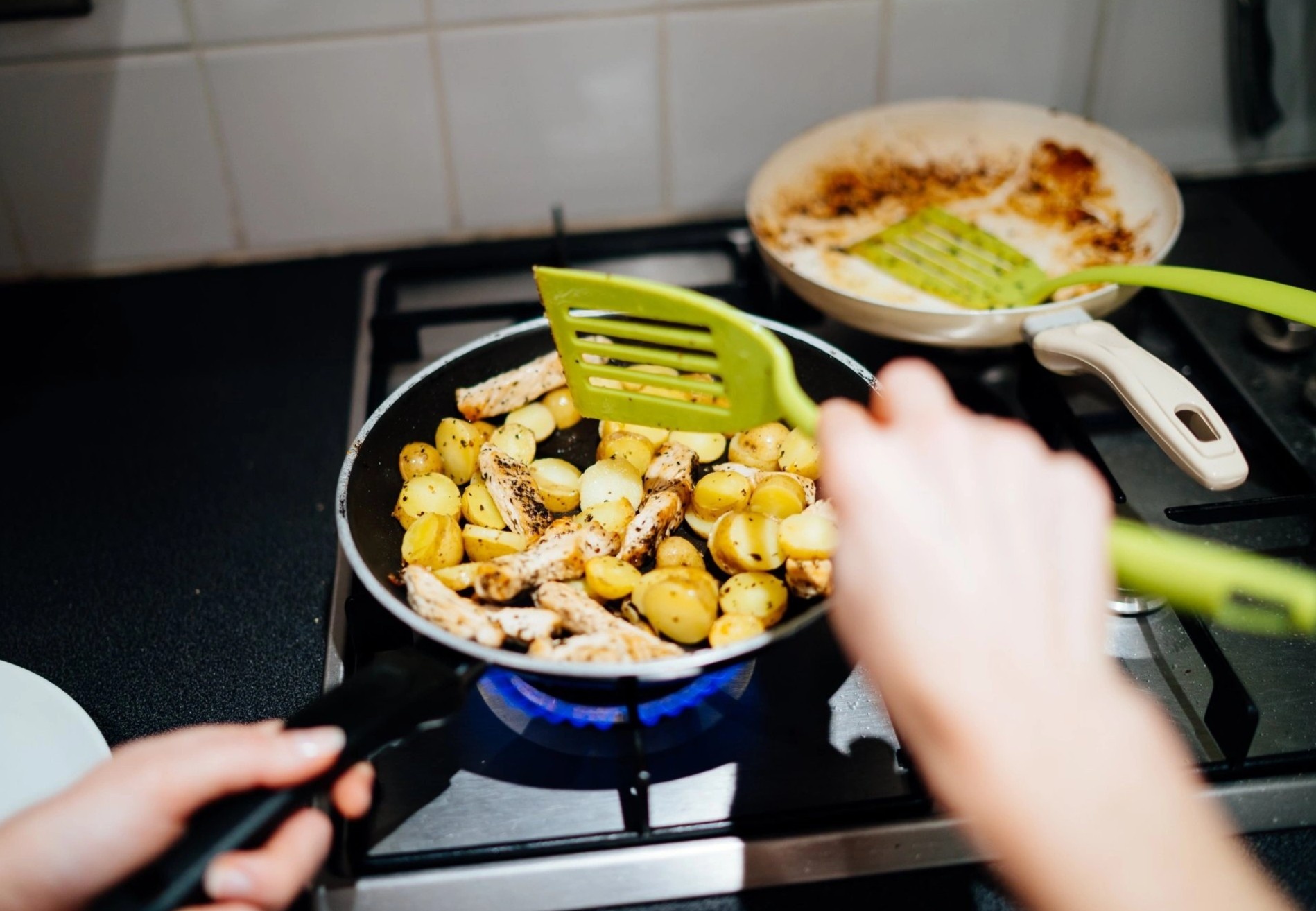 Mam com nha 150.000 dong du chat cua gia dinh 4 nguoi o Ha Noi hinh anh