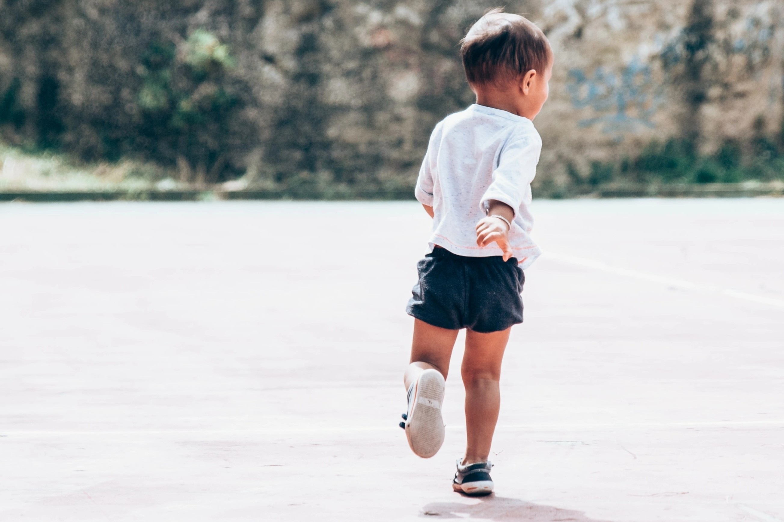 Thuong bi nham voi cam lanh nhung enterovirus co the gay bai liet hinh anh