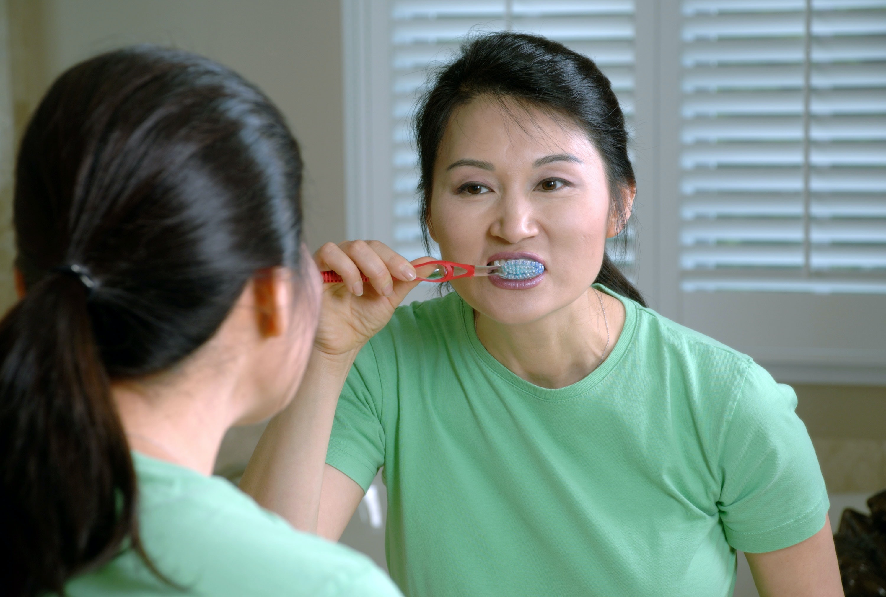 làm gì sau nhổ răng  ảnh 2 lam gi sau nho rang anh 2
