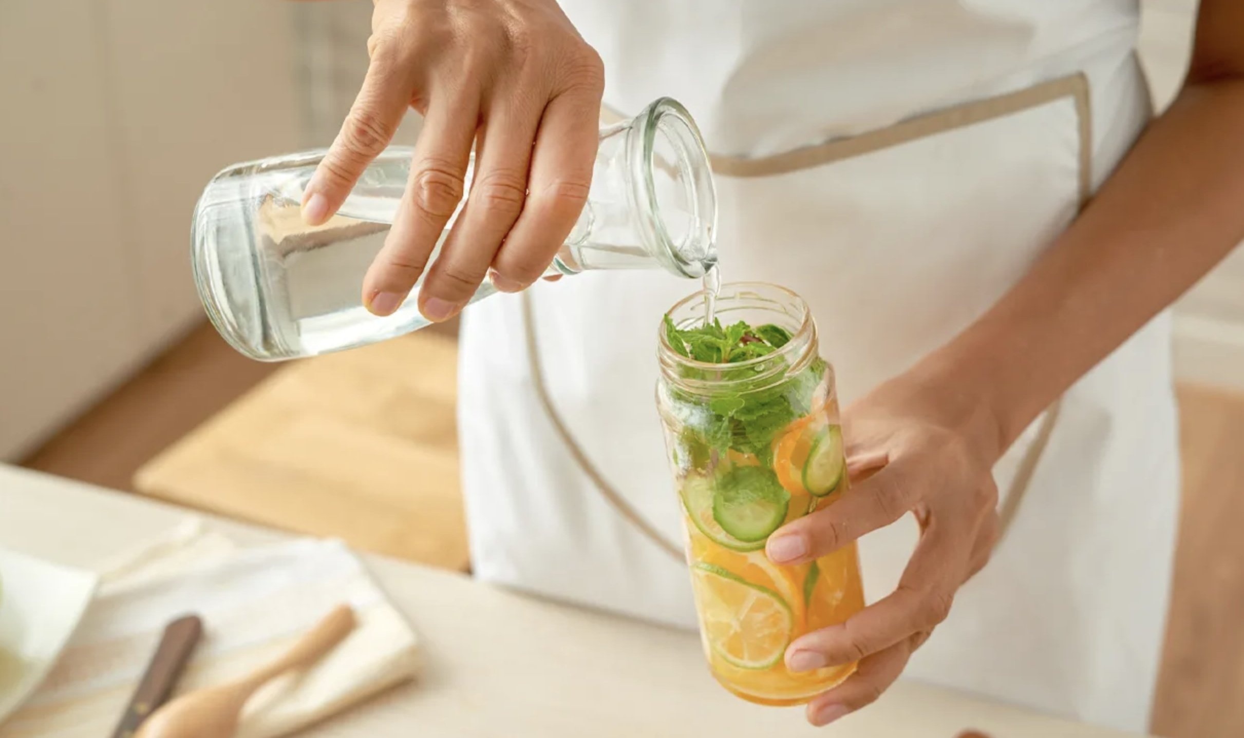 Dung co giam can tu detox hinh anh