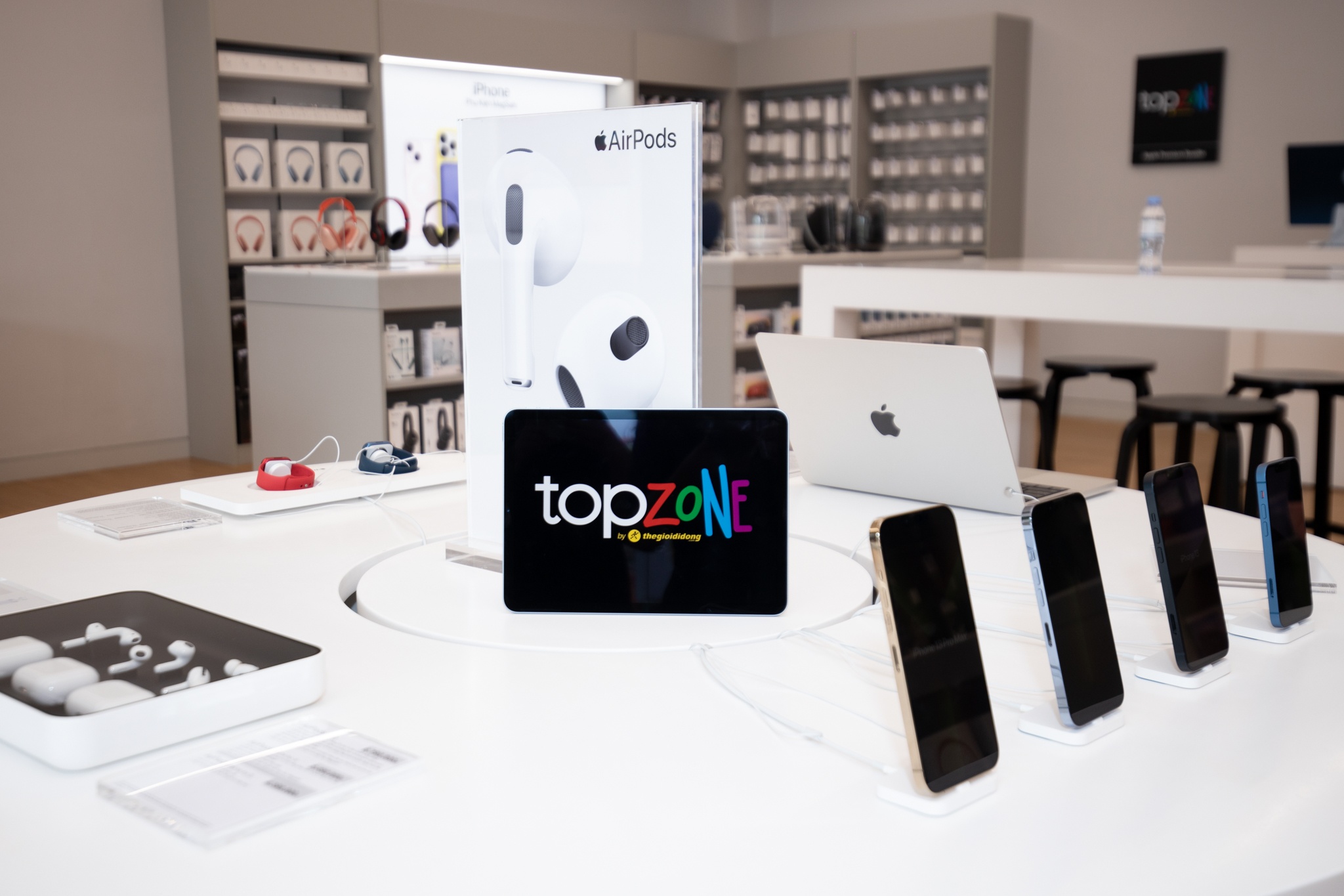 iPhone 14 Plus anh 1