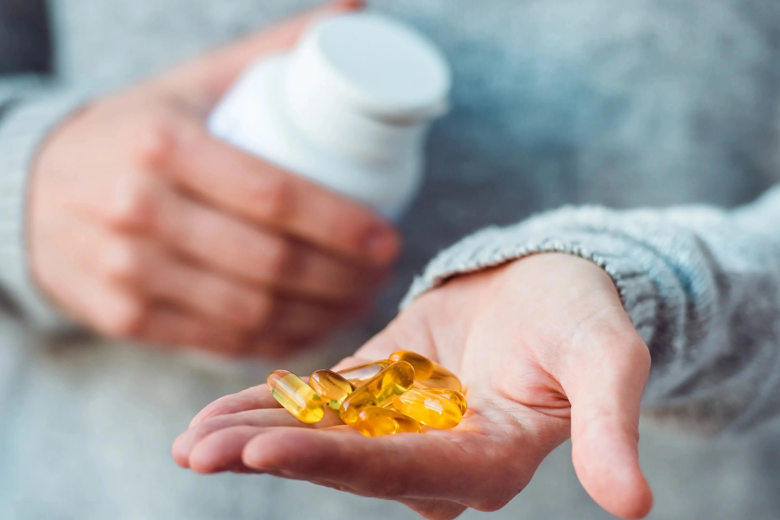 Dau ca co the giam nguy co dien bien nang do Covid-19 hinh anh