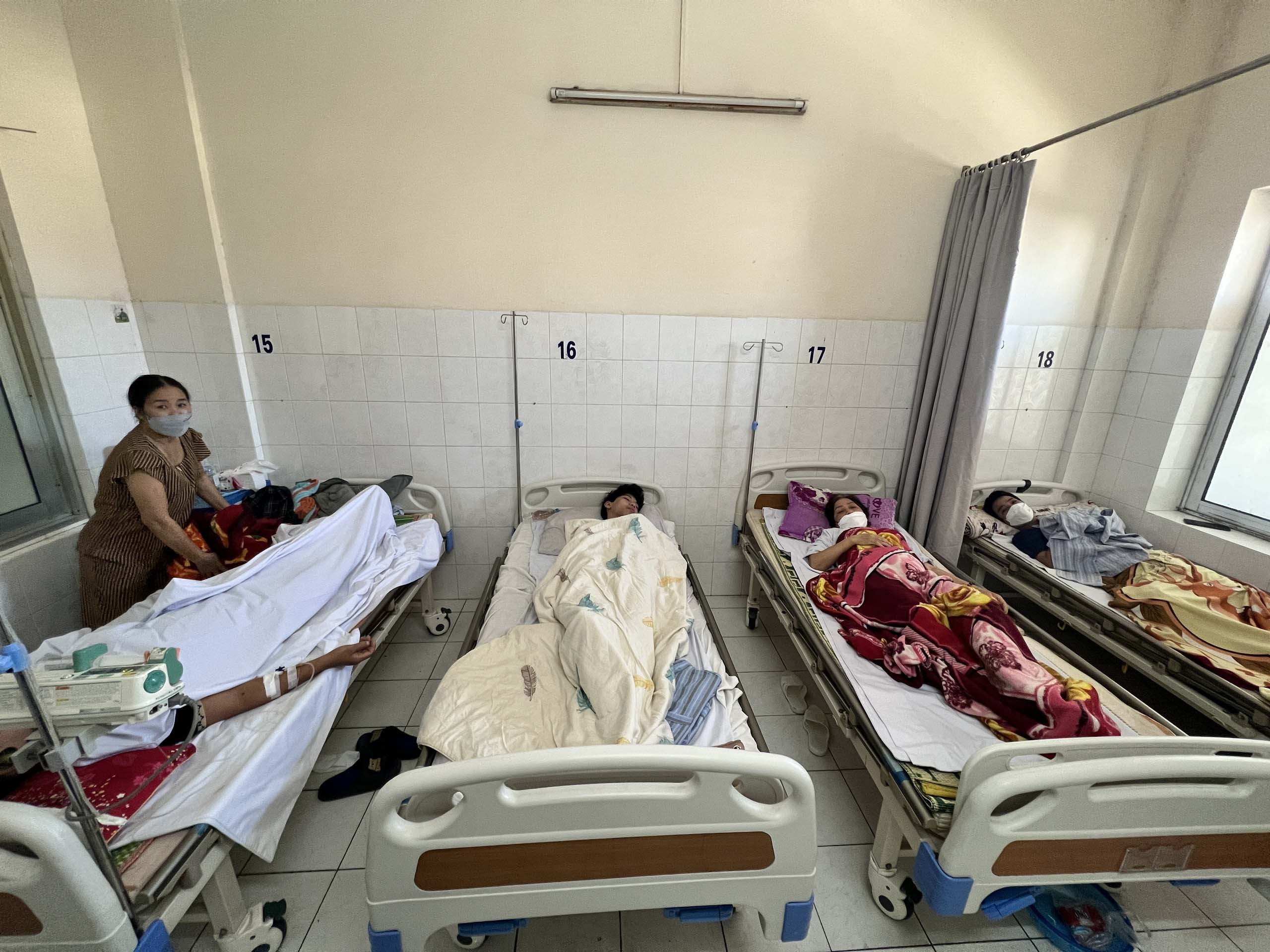 Mot benh vien huyen nhan hon 300 ca sot xuat huyet ke tu dau nam hinh anh