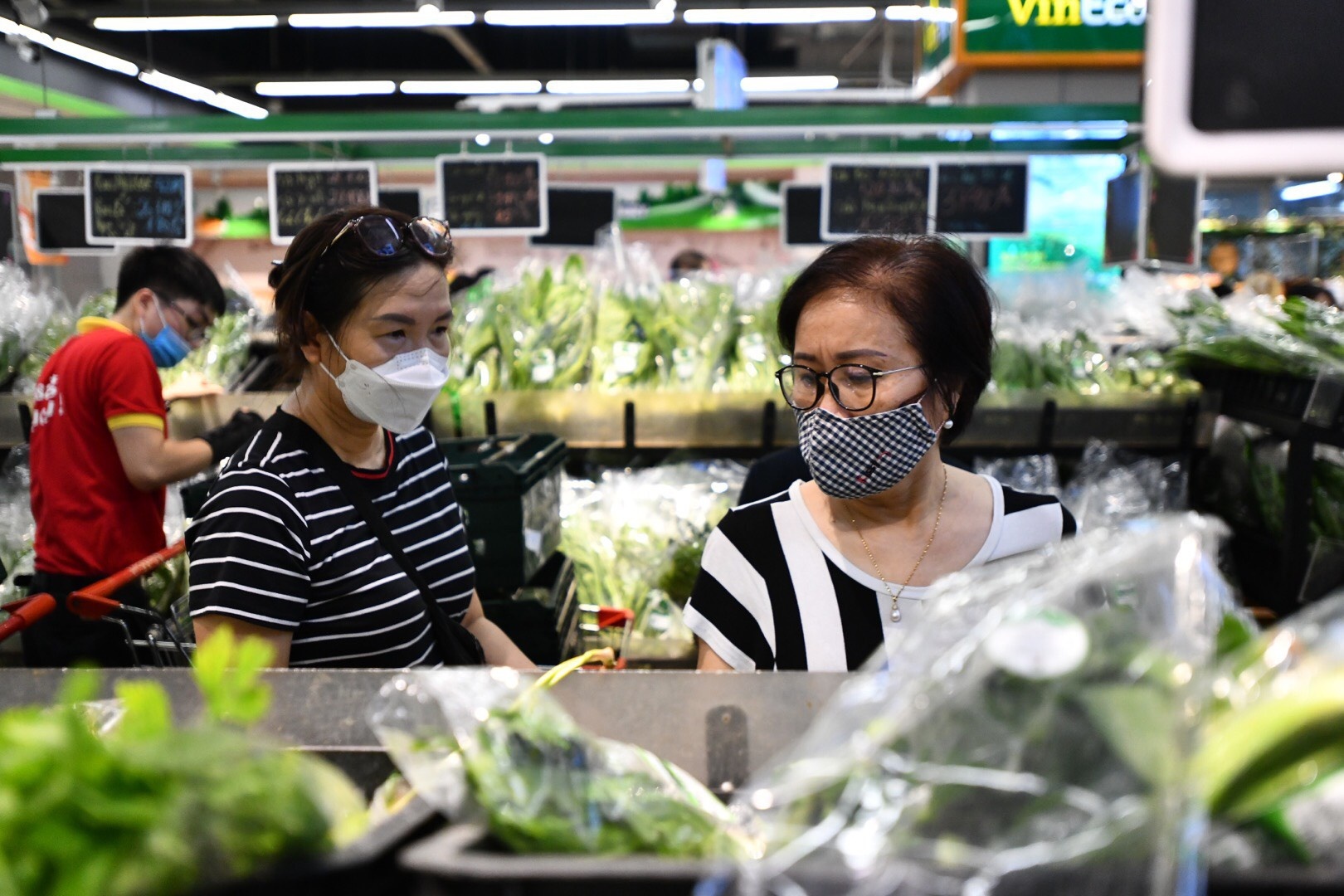 Ha Noi tim cach giam ty le nguoi an thieu rau, trai cay xuong duoi 35% hinh anh