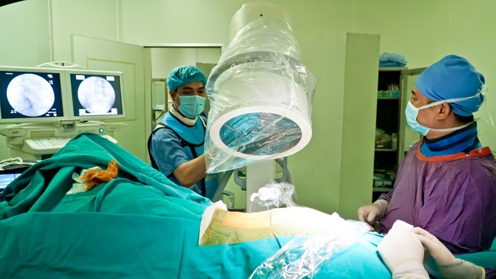 nguoi tre dau lung anh 2