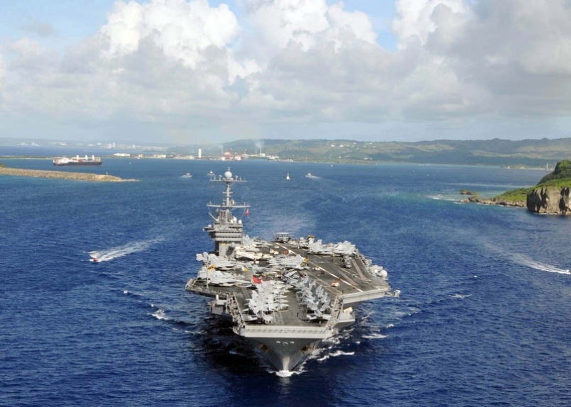 Tàu USS George Washington hoạt động gần căn cứ hải quân Yokosuka ở Nhật Bản. Ảnh: US Navy