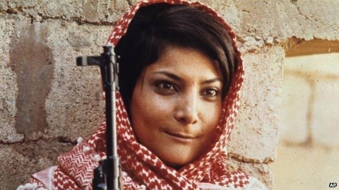 Tam tu cua nu khung bo truoc khi danh bom hinh anh