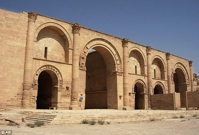 Một ngôi đền trong khu thành cổ Hatra ngày nay. Ảnh: Museum.org