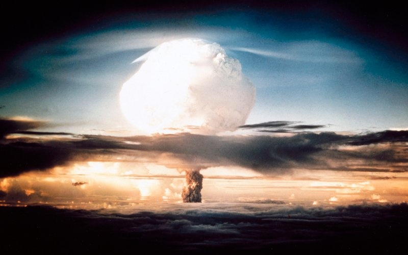 Ngay kinh hoang o Hiroshima qua loi phi cong nem bom hinh anh