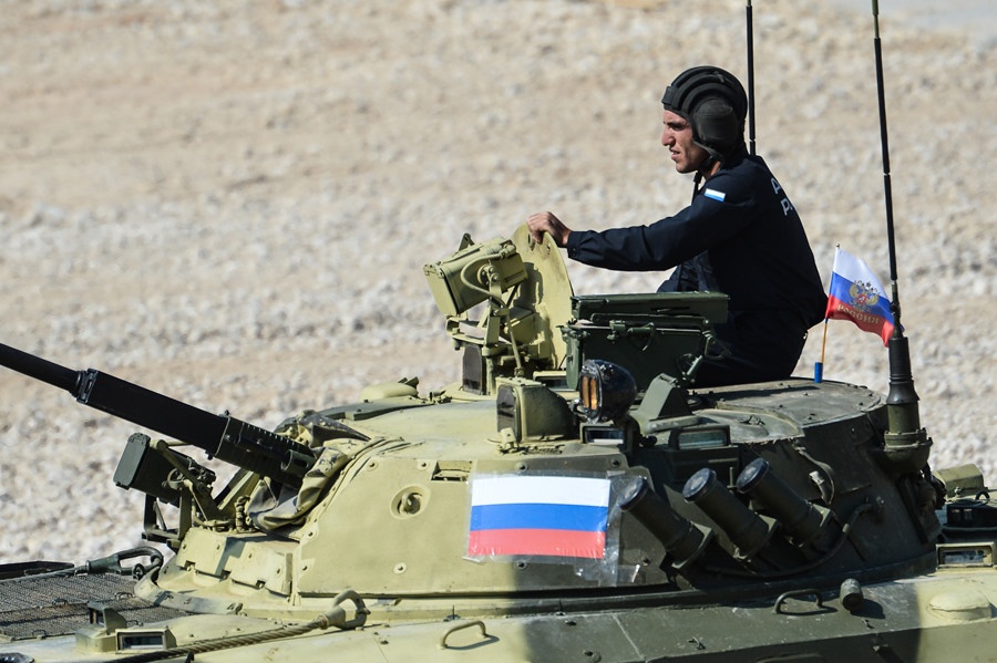 17 nước cử 2.000 binh sĩ tham gia sự kiện này, bao gồm Trung Quốc, Belarus và Venezuela. Cuộc thi mang tên The Suvorov Assault, lấy theo tên một vị tướng nổi tiếng của Nga vào thế kỷ 18.