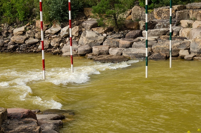 Cơ quan y tế bang Colorado cho biết các chuyên viên vẫn đang phân tích thành phần nước sông để đánh giá chính xác về tác động đến sức khỏe con người.