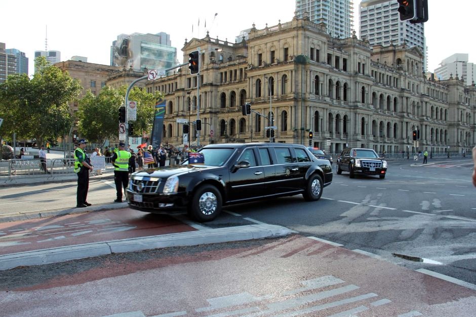 Chính quyền địa phương phong tỏa các tuyến đường để dành lối đi cho đoàn xe của tổng thống Mỹ. Ảnh: ABC