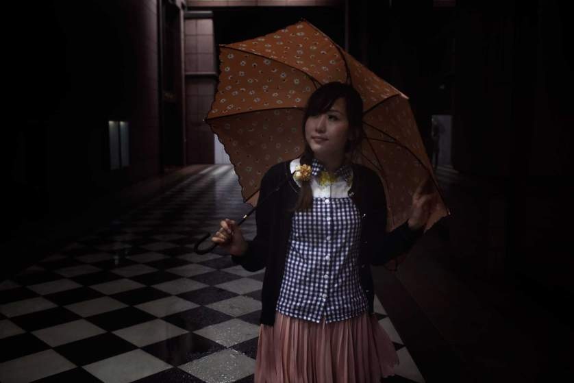  Cô Tomomi tự đặt ra giới hạn cho bản thân là cô sẽ không chơi game hẹn hò Voltage quá 30 phút mỗi ngày để tránh bị 