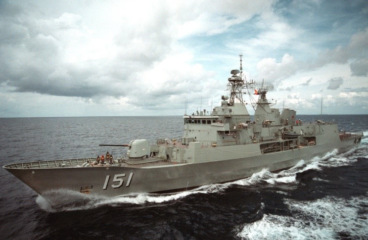 'Australia can cu tau chien den Bien Dong' hinh anh