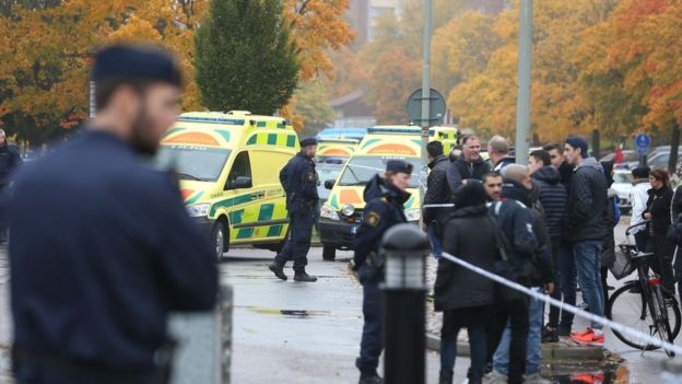 Hiện trường vụ tấn công bằng dao ở trường học tại Thụy Điển. Ảnh: BBC