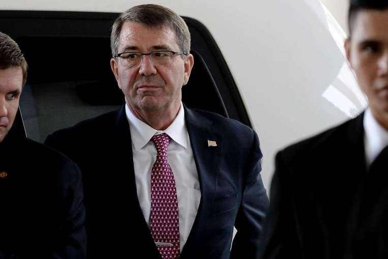 Bộ trưởng Quốc phòng Mỹ Ashton Carter dự một sự kiện tại hội nghị Bộ trưởng Quốc phòng ở Malaysia. Ảnh: AFP