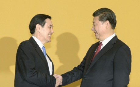 Sau bat tay lich su, bao TQ canh bao Dai Loan ve ly khai hinh anh