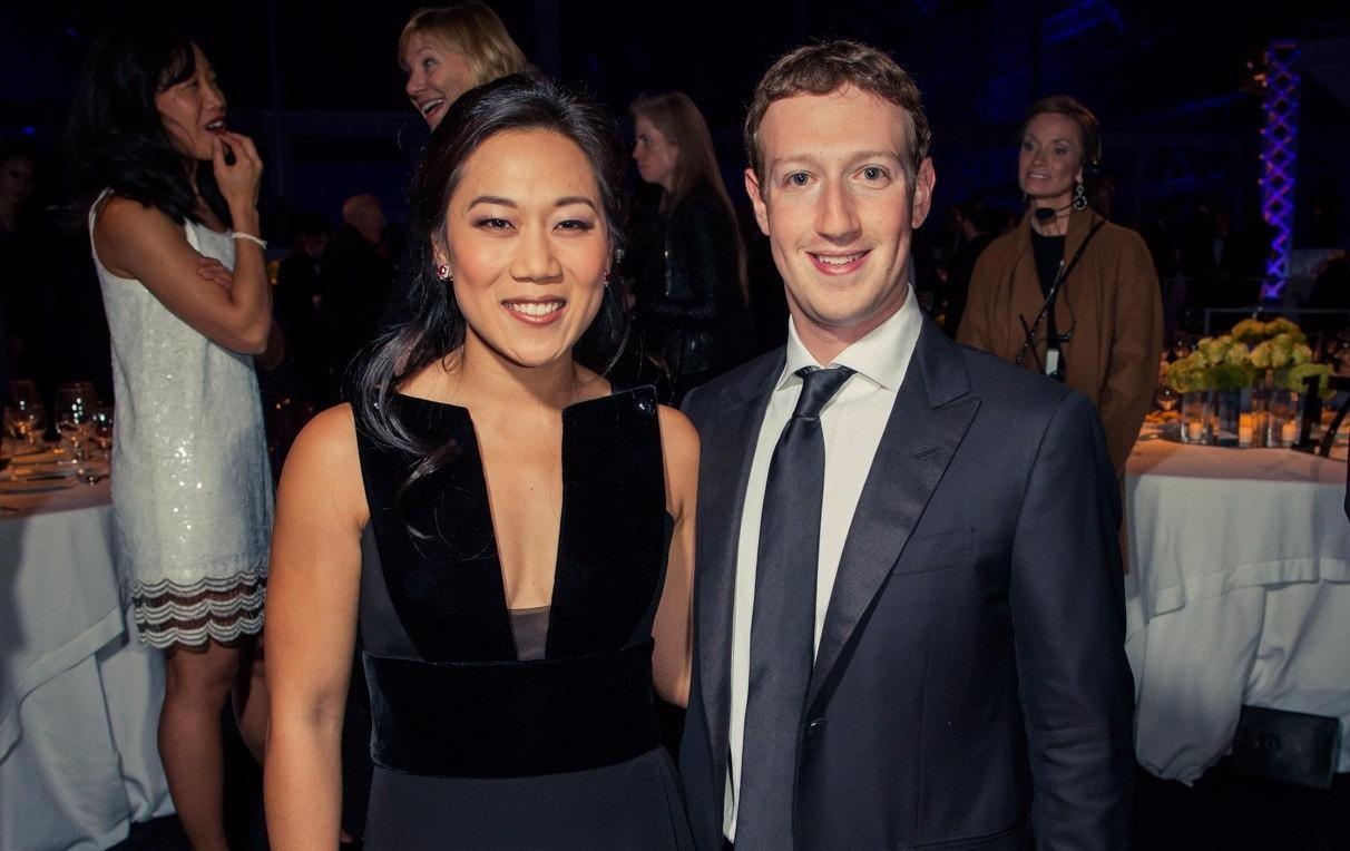 Thuc hu viec ong chu Facebook hien 99% tai san cho tu thien hinh anh