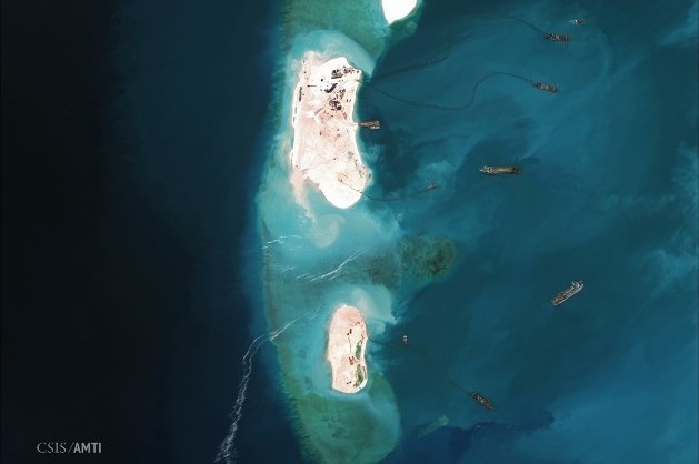 Bao Philippines: TQ dang xay cang tau ngam o da Vanh Khan hinh anh