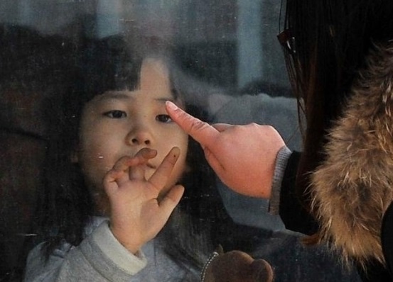 Nhung cau chuyen cam dong ngay cuoi nam o Trung Quoc hinh anh