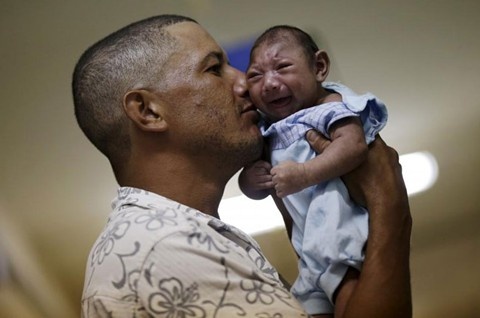 Colombia co cac ca tu vong dau tien vi virus Zika hinh anh