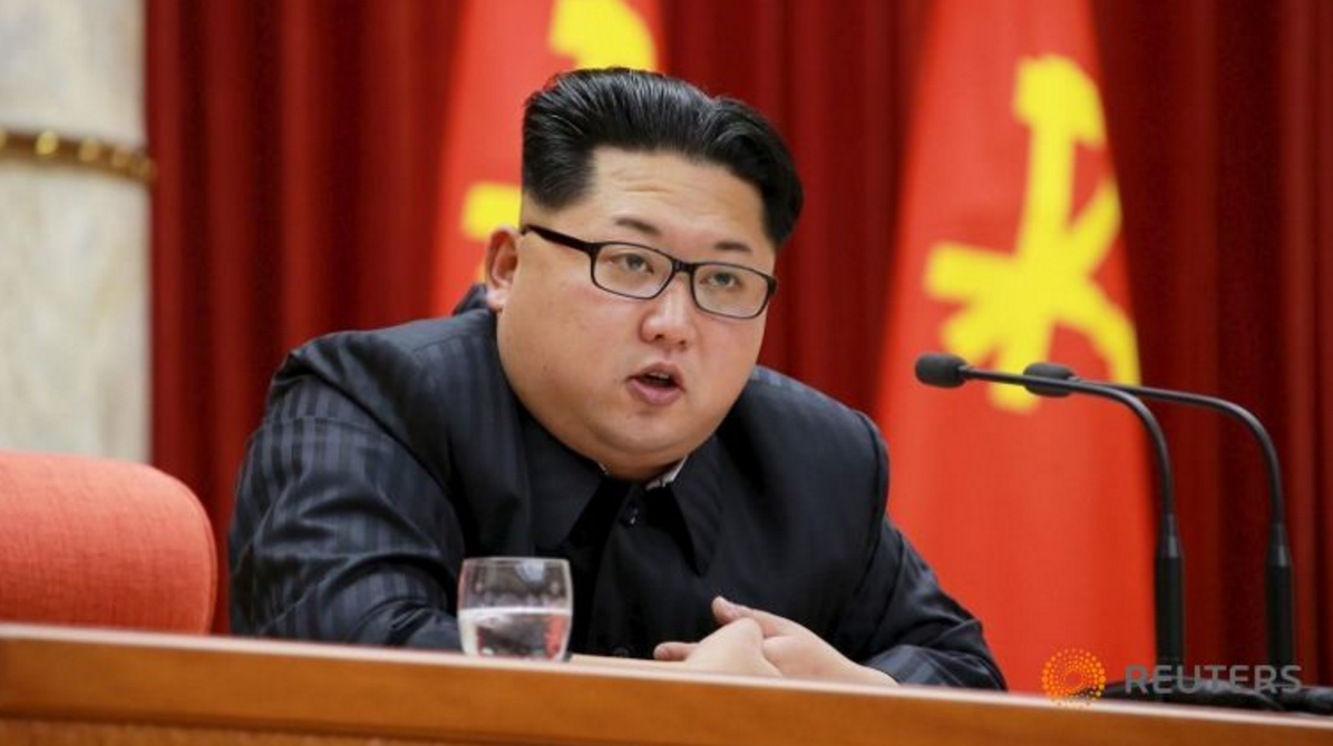 Kim Jong Un ra lenh san sang su dung vu khi hat nhan hinh anh