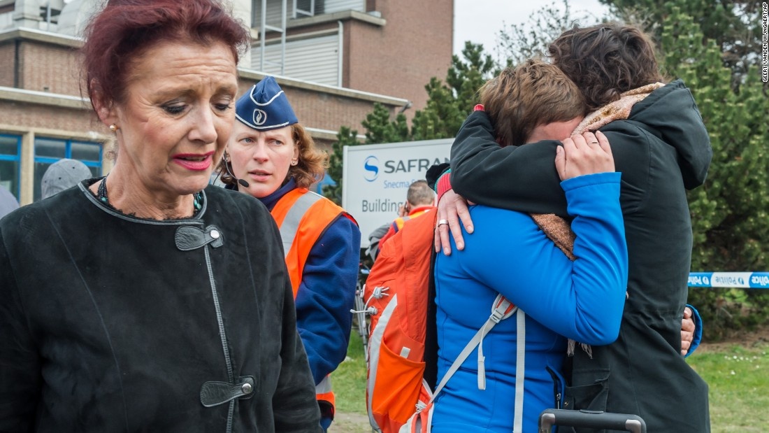 tan cong khung bo o Bi anh 9