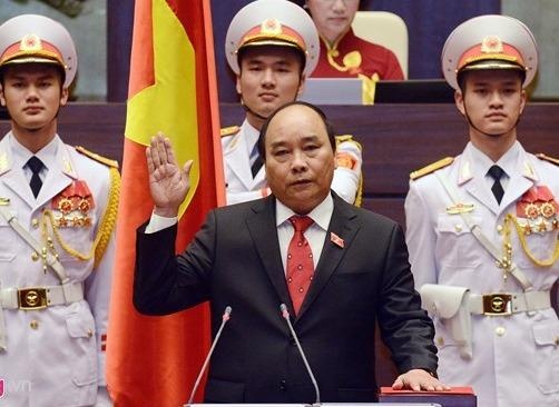 Thu tuong Nguyen Xuan Phuc va thach thuc tang truong kinh te hinh anh