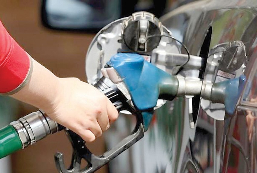 Cham moc 44 USD, gia dau tang len muc cao nhat ke tu dau nam hinh anh