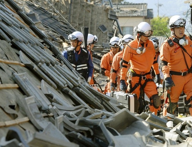 Dong dat lon o Nhat, Ecuador khong anh huong den Viet Nam hinh anh