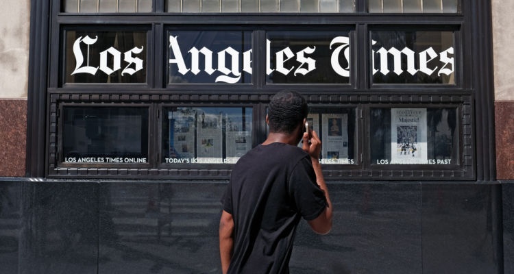 Cong ty so huu LA Times duoc hoi mua voi gia gan 1 ty USD hinh anh