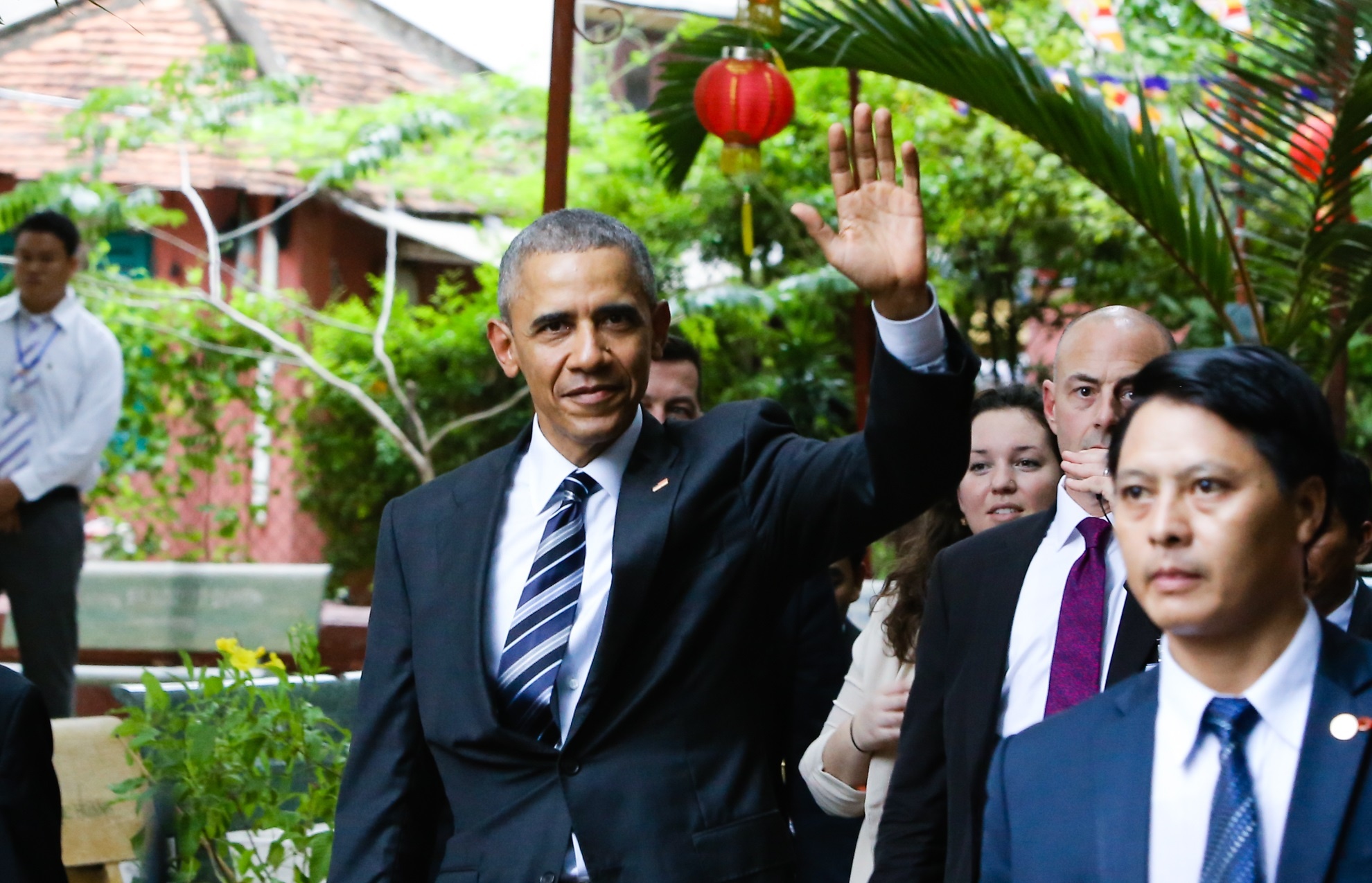 Tong thong Obama tham chua Ngoc Hoang anh 8