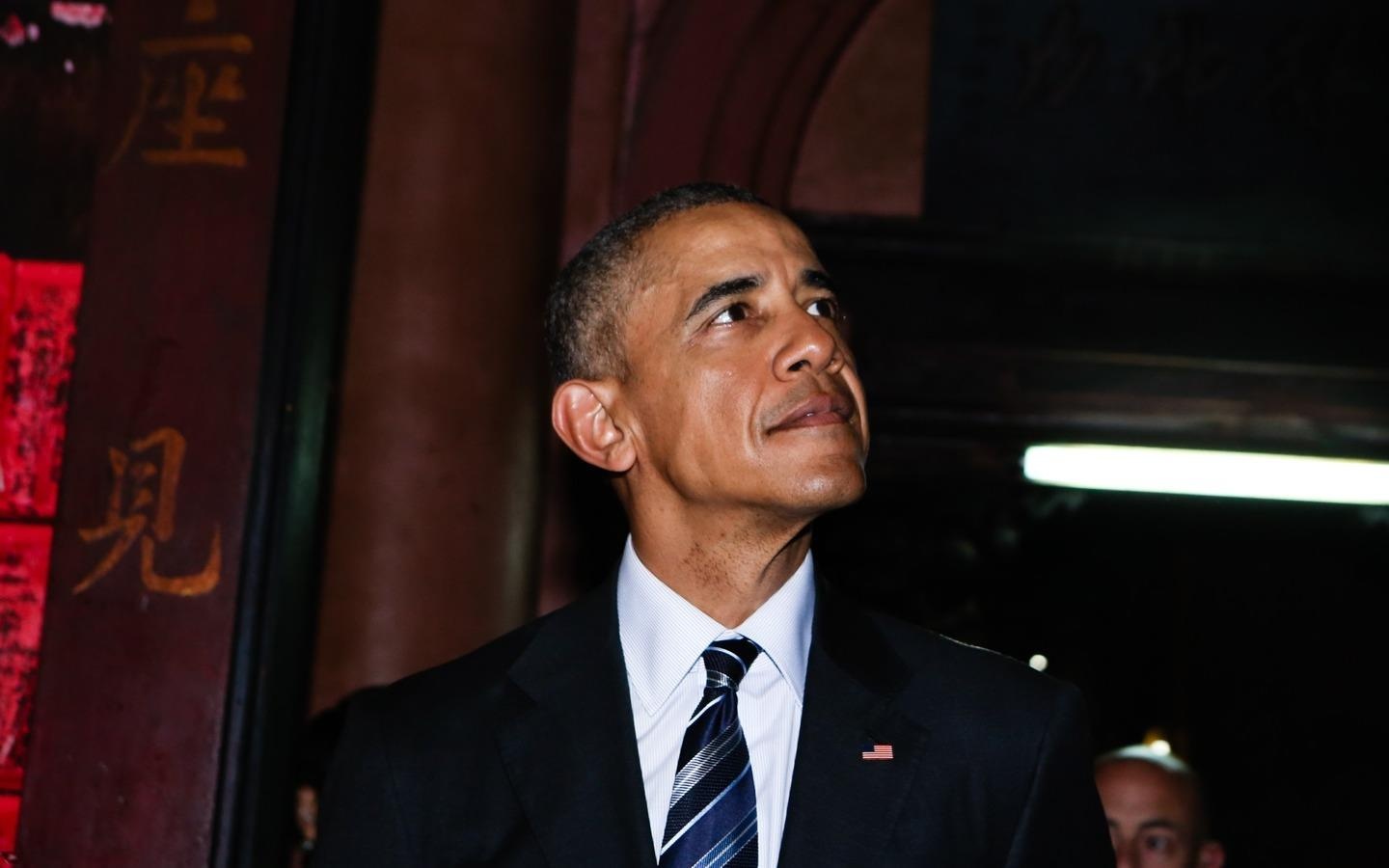 Tong thong Obama tham chua Ngoc Hoang o Sai Gon hinh anh