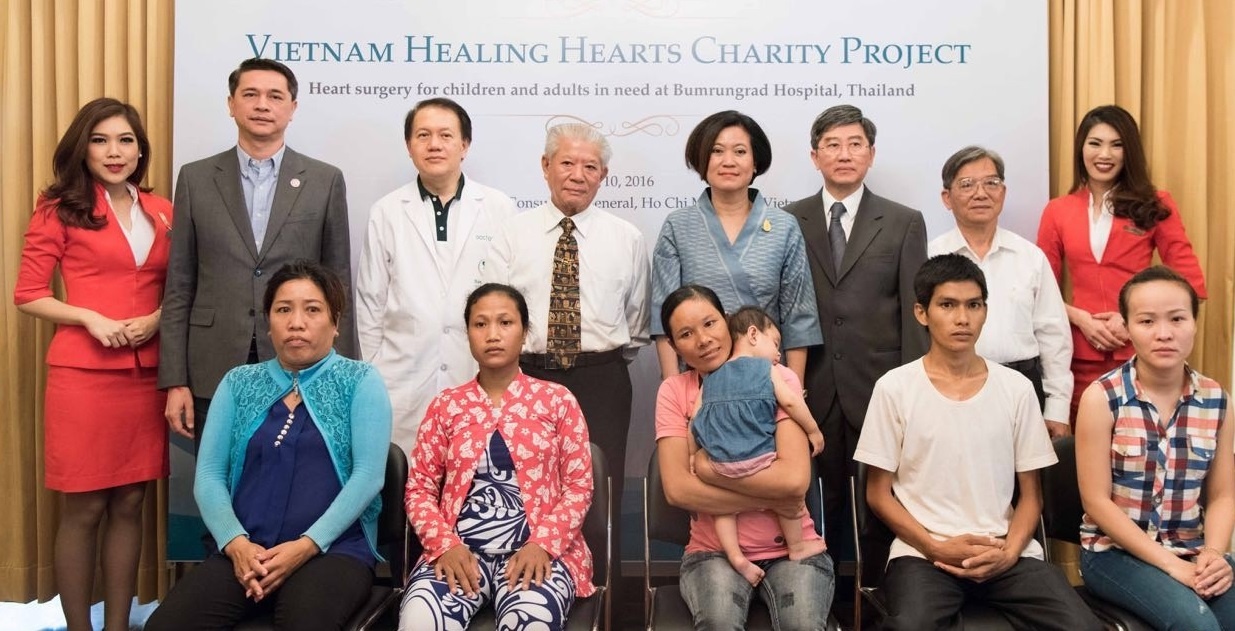 Tong lanh su Thai Lan ho tro benh nhan ngheo VN anh 1