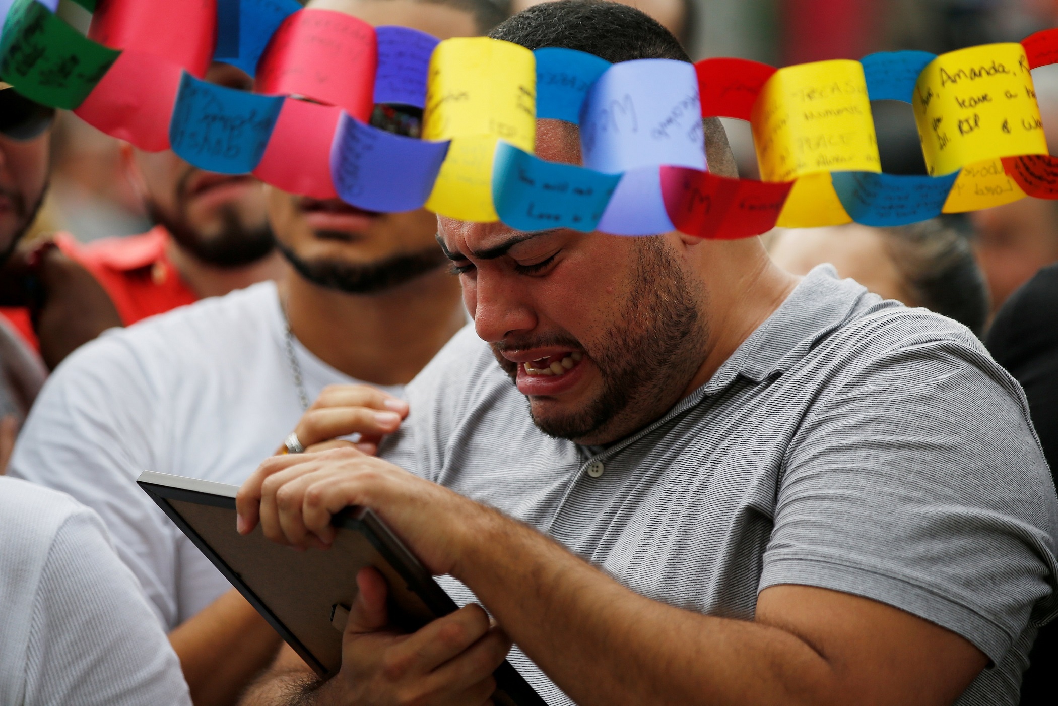 Obama se den Orlando tuong niem nan nhan vu xa sung hinh anh