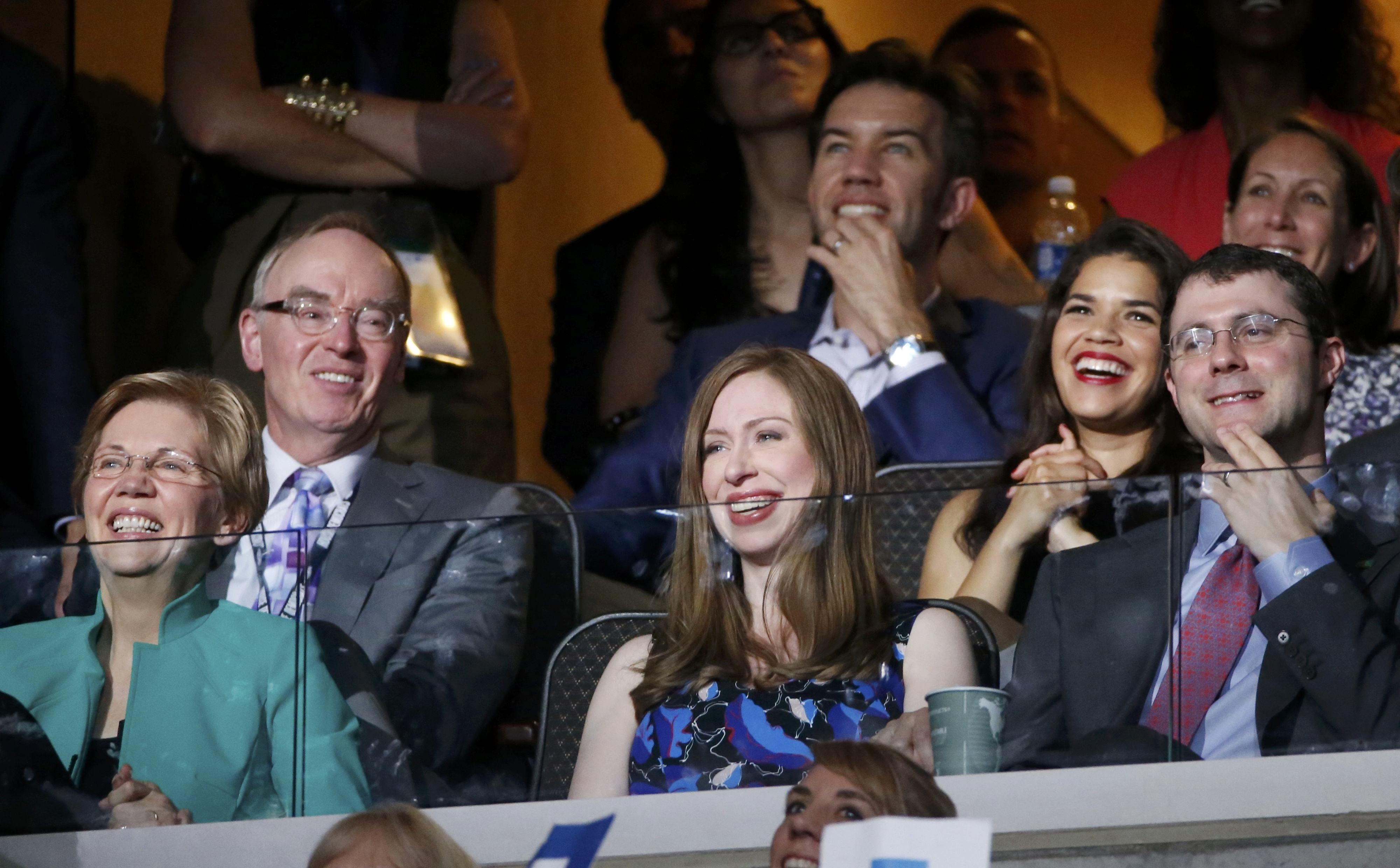 Bill Clinton ky niem tinh yeu voi ba Hillary anh 2