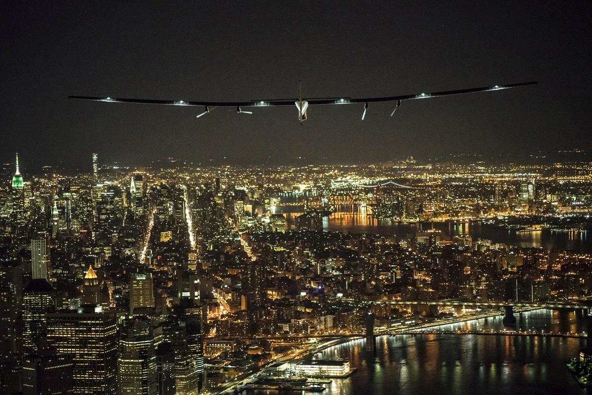 may bay nang luong mat troi anh 5