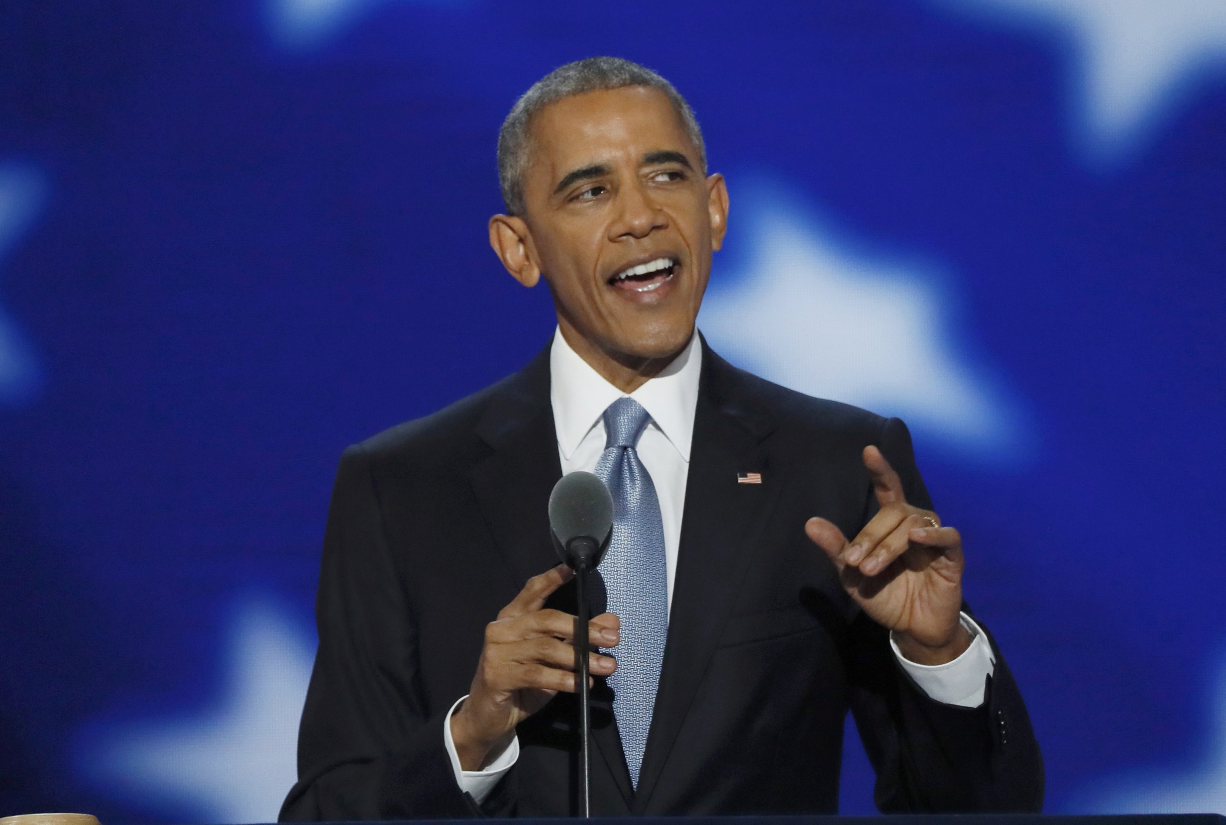 Obama: Khong ai xung dang lam tong thong hon ba Clinton hinh anh