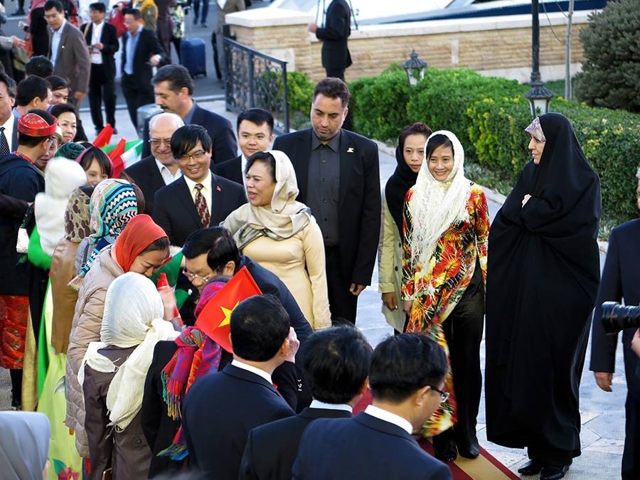 đại sứ Việt Nam sử dụng Facebook ảnh 3 dai su Viet Nam su dung Facebook anh 3